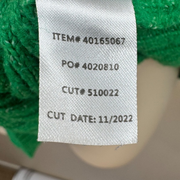 Torrid Vegan Cashmere Green Pullover V-Neck Ruffle Sleeve Sweater Plus 3X 22 24 - Picture 10 of 15